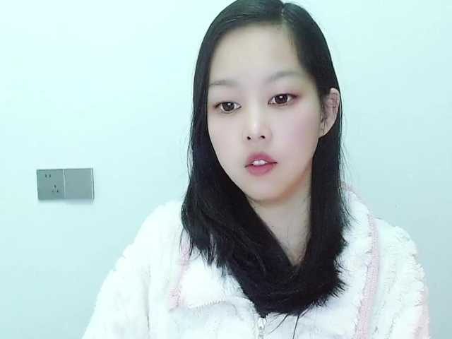 Selinababy99's BongaCams show and profile