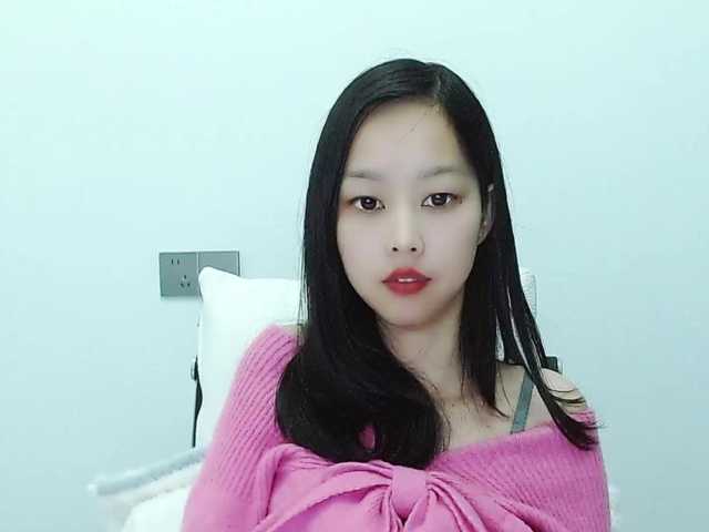 Selinababy99's BongaCams show and profile