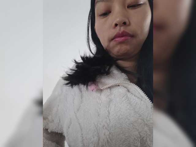 Selinababy99's BongaCams show and profile