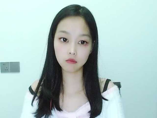 Selinababy99's BongaCams show and profile