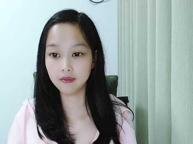 Selinababy99's BongaCams show and profile