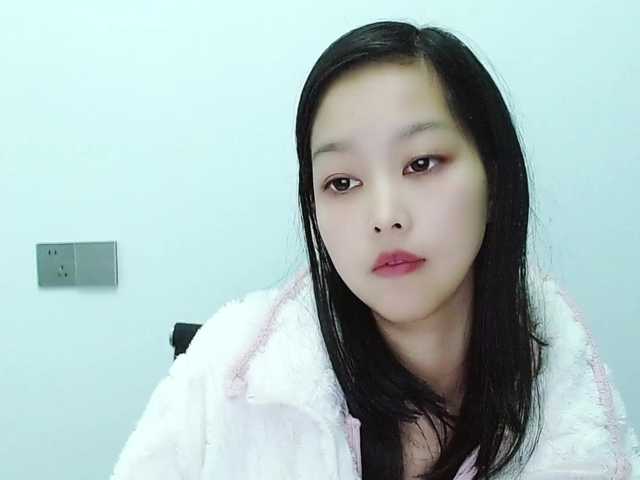 Selinababy99's BongaCams show and profile