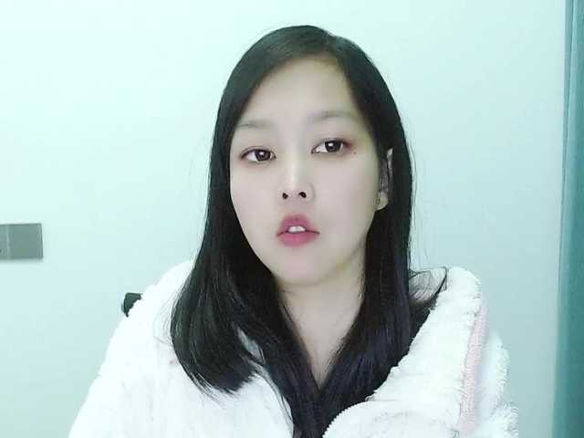 Selinababy99's BongaCams show and profile