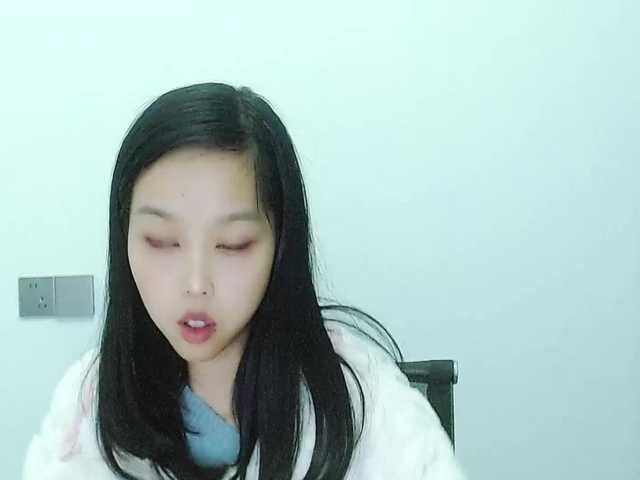 Selinababy99's BongaCams show and profile