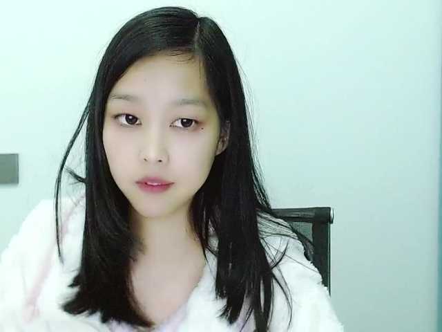 Selinababy99's BongaCams show and profile