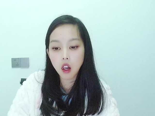 Selinababy99's BongaCams show and profile