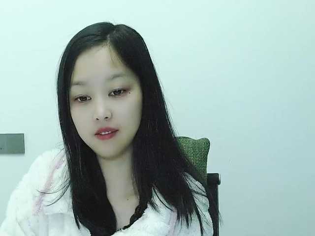 Selinababy99's BongaCams show and profile