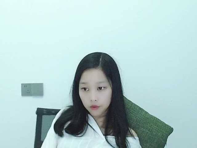 Selinababy99's BongaCams show and profile