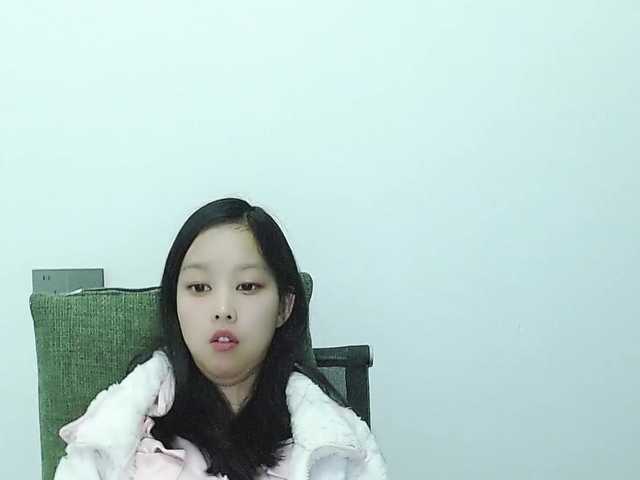 Selinababy99's BongaCams show and profile