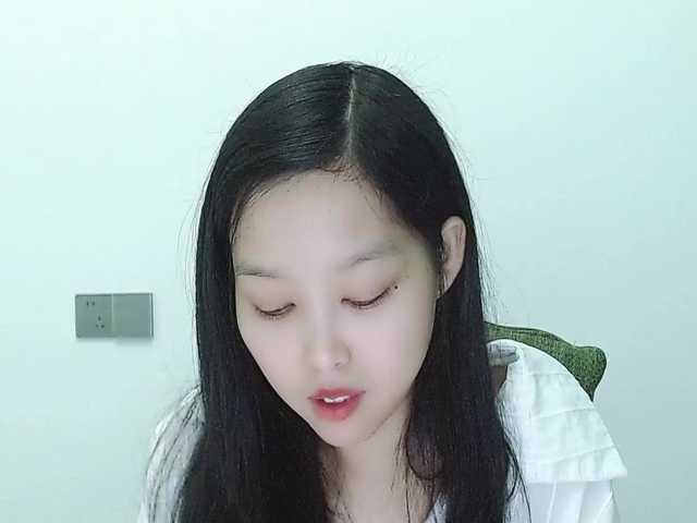 Selinababy99's BongaCams show and profile