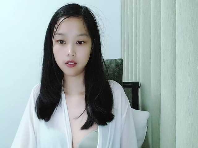 Selinababy99's BongaCams show and profile