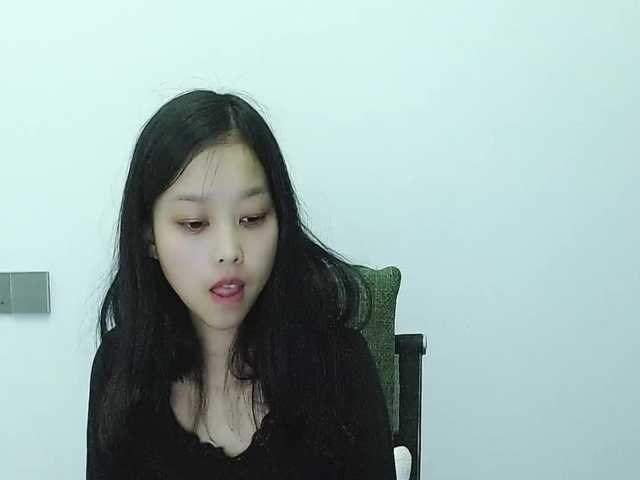 Selinababy99's BongaCams show and profile