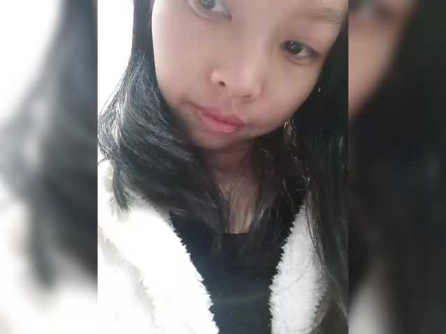 Selinababy99's BongaCams show and profile