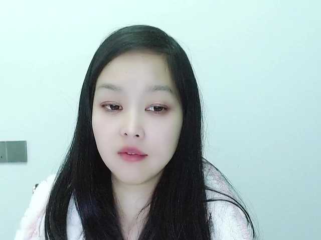 Selinababy99's BongaCams show and profile