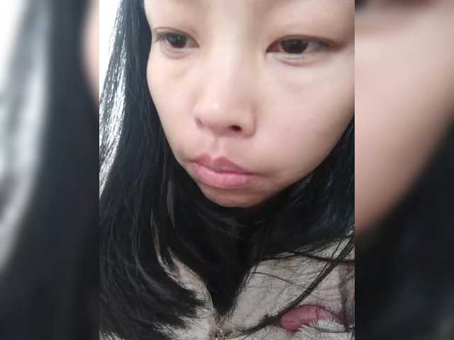 Selinababy99's BongaCams show and profile