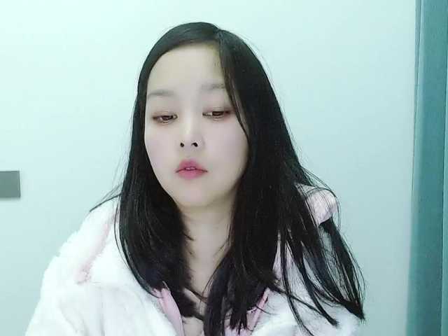 Selinababy99's BongaCams show and profile