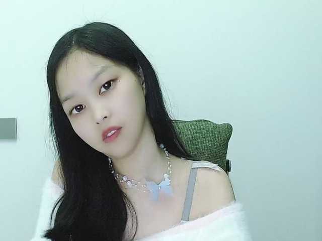 Selinababy99's BongaCams show and profile