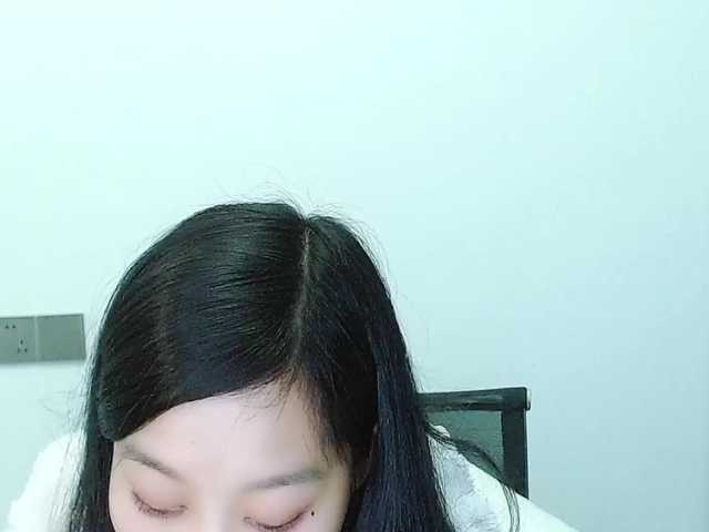 Selinababy99's BongaCams show and profile