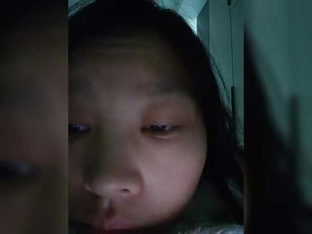 Selinababy99's BongaCams show and profile