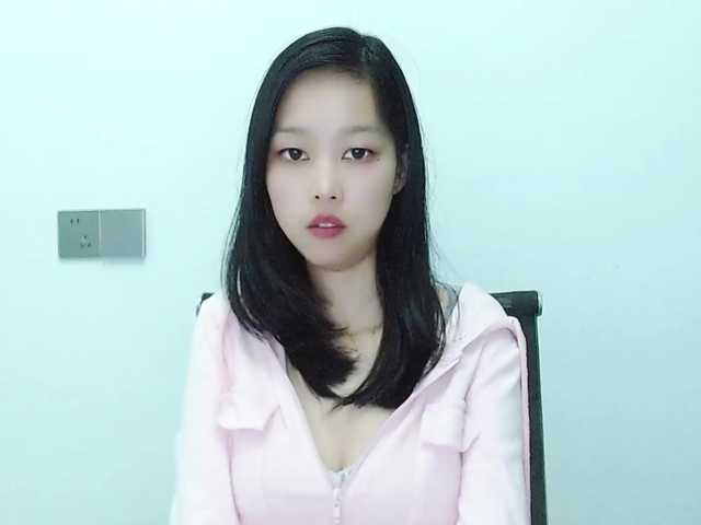 Selinababy99's BongaCams show and profile