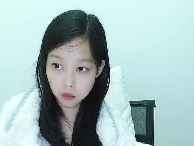 Selinababy99's BongaCams show and profile