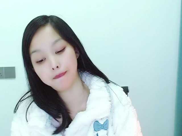 Selinababy99's BongaCams show and profile