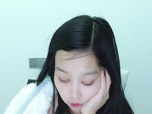 Selinababy99's BongaCams show and profile