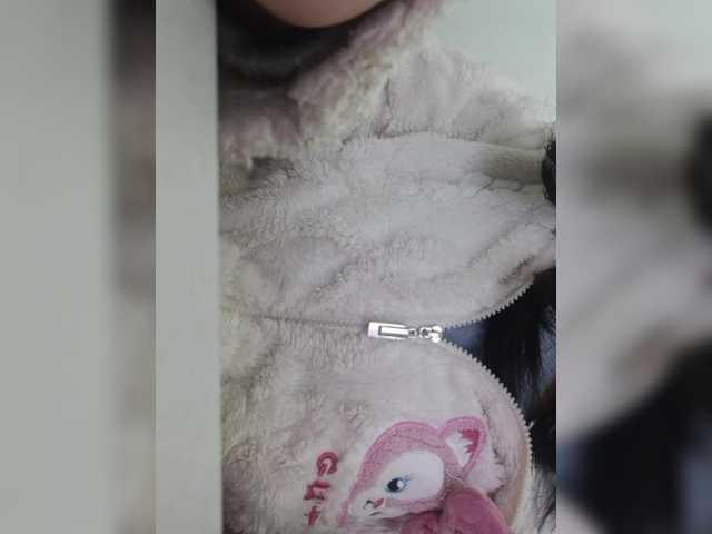 Selinababy99's BongaCams show and profile