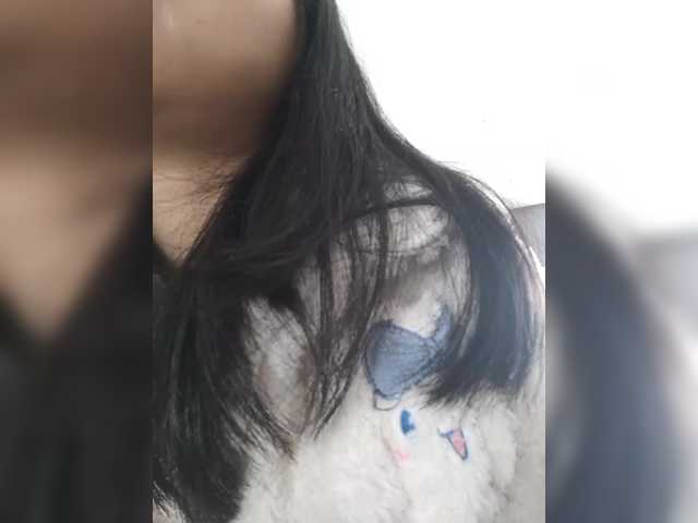 Selinababy99's BongaCams show and profile