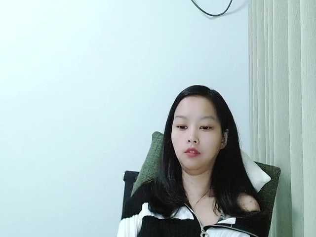 Selinababy99's BongaCams show and profile