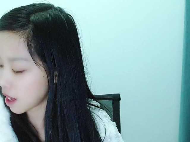 Selinababy99's BongaCams show and profile