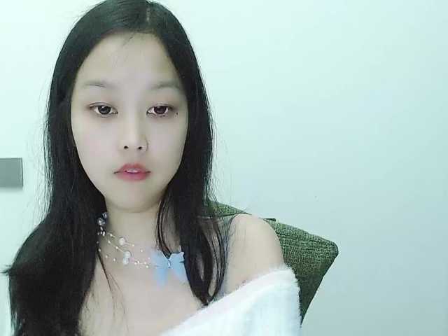 Selinababy99's BongaCams show and profile