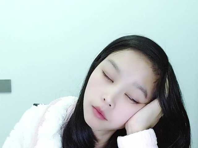 Selinababy99's BongaCams show and profile