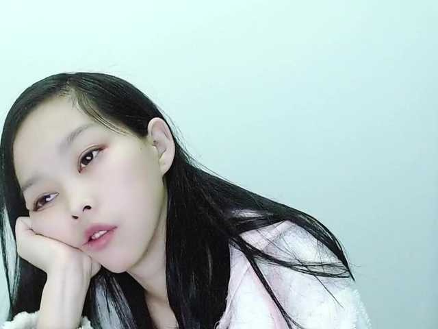 Selinababy99's BongaCams show and profile