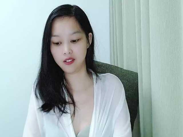 Selinababy99's BongaCams show and profile