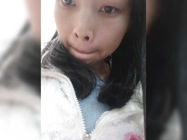 Selinababy99's BongaCams show and profile