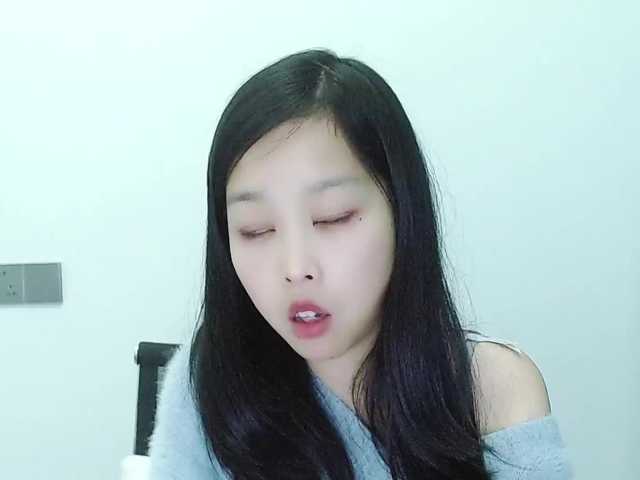 Selinababy99's BongaCams show and profile