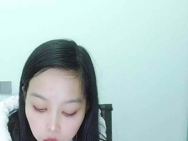 Selinababy99's BongaCams show and profile