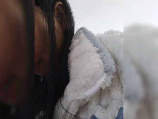 Selinababy99's BongaCams show and profile