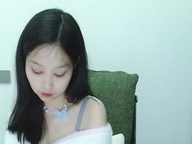 Selinababy99's BongaCams show and profile