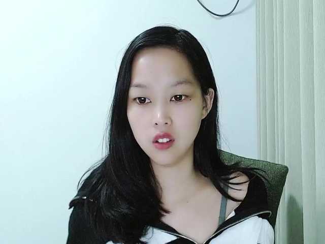 Selinababy99's BongaCams show and profile