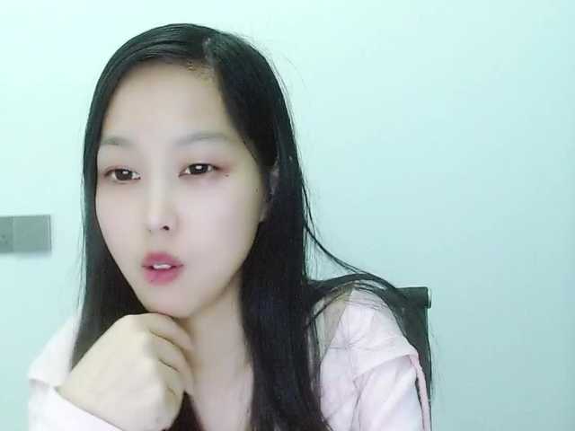 Selinababy99's BongaCams show and profile