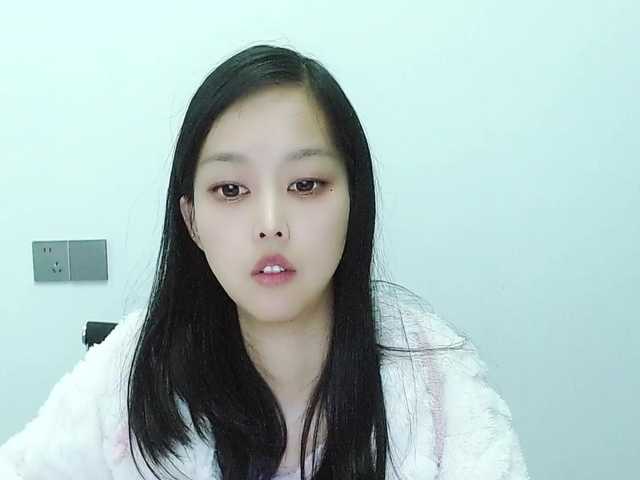 Selinababy99's BongaCams show and profile