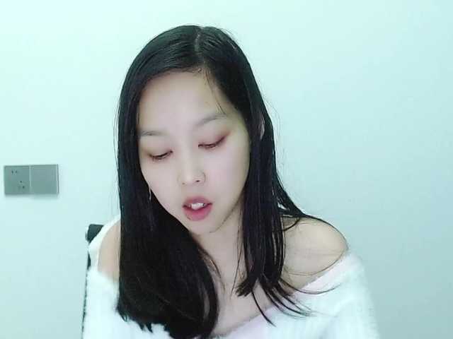 Selinababy99's BongaCams show and profile