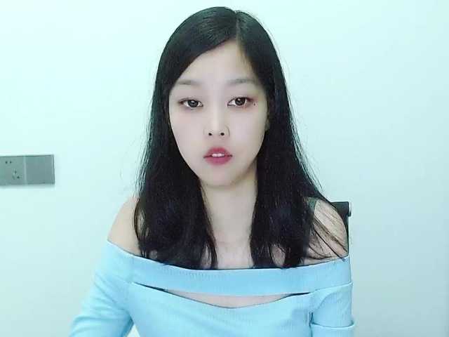 Selinababy99's BongaCams show and profile