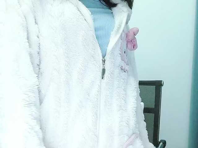 Selinababy99's BongaCams show and profile