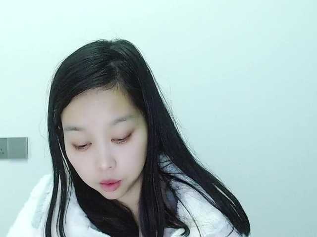 Selinababy99's BongaCams show and profile