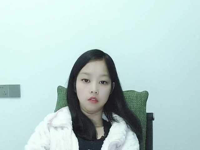 Selinababy99's BongaCams show and profile