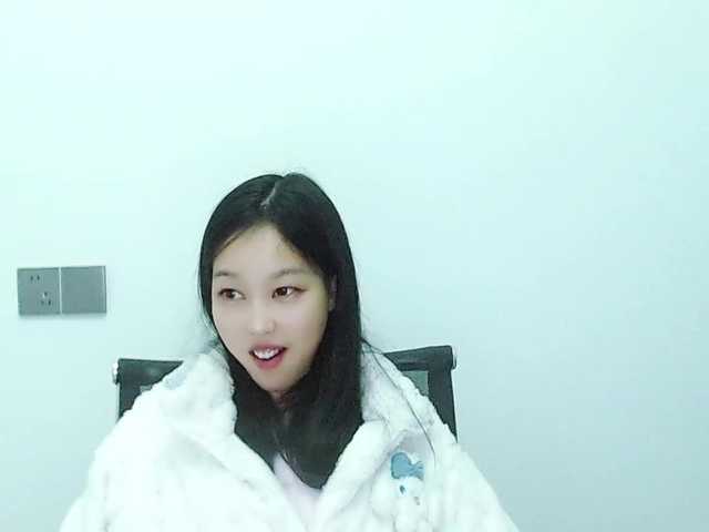 Selinababy99's BongaCams show and profile