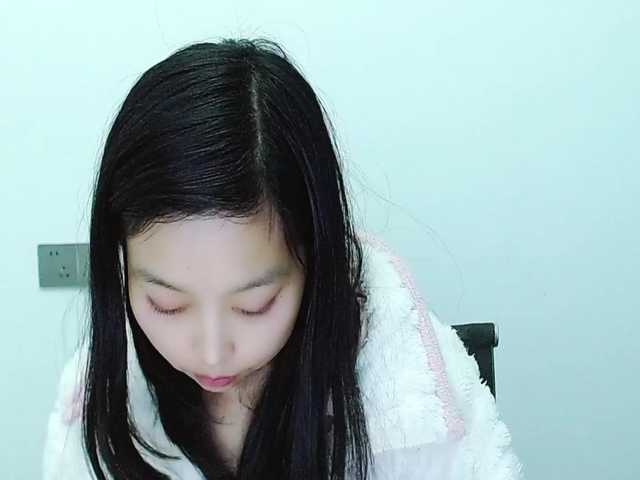 Selinababy99's BongaCams show and profile